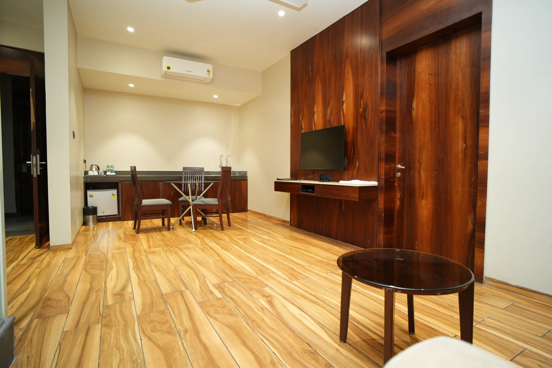 Suite Room